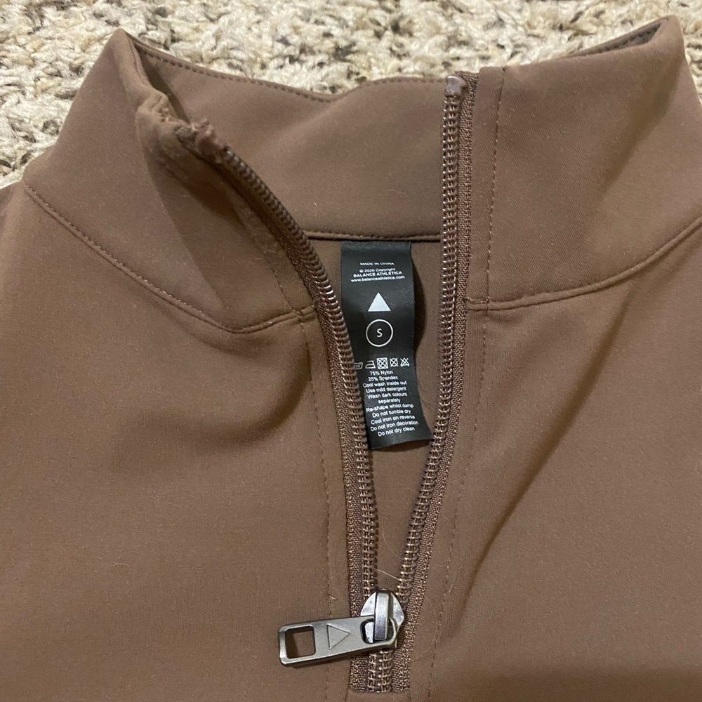 Balance Athletica Cloud Half Zip - Picture 4 of 4